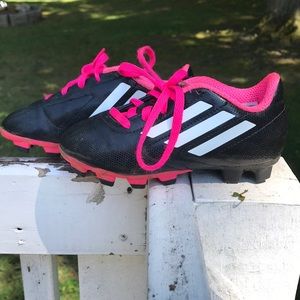 Girls soccer cleats